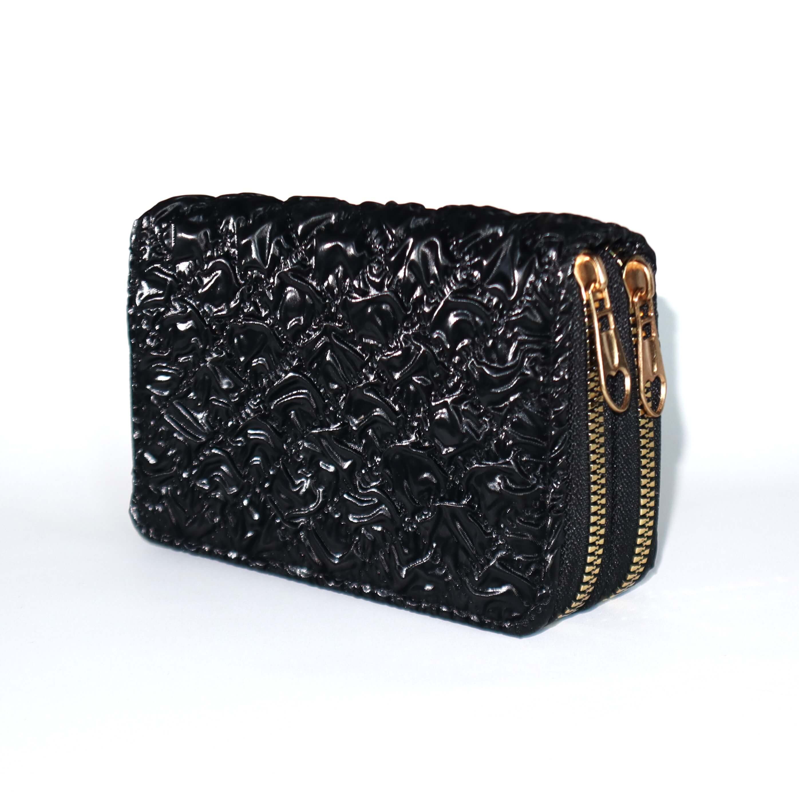 Billetera "Lavender Dream" con Doble Compartimento: Elegancia en cada relieve.