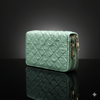 Billetera "Lavender Dream" con Doble Compartimento: Elegancia en cada relieve.